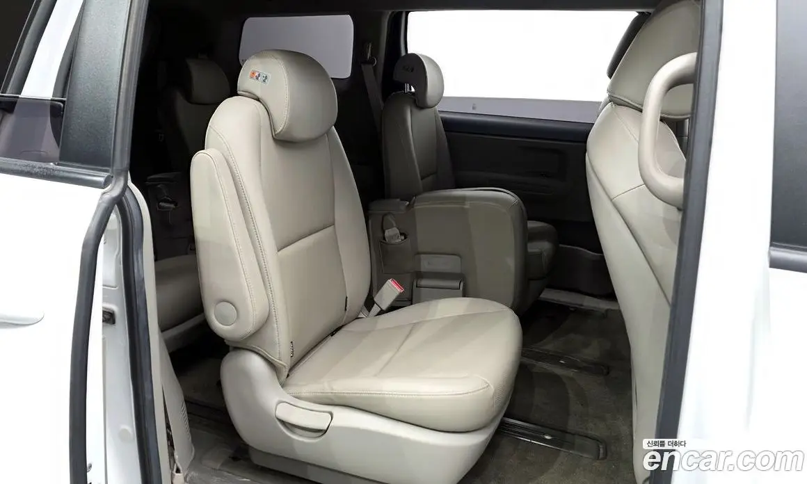 Kia Carnival 2018 2.2 автомат (гидро), фото 17