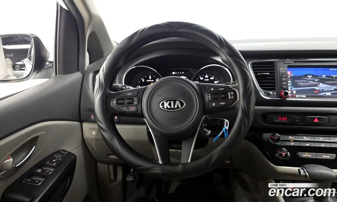 Kia Carnival 2018 2.2 автомат (гидро), фото 18