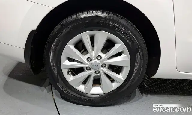 Kia Carnival 2018 2.2 автомат (гидро), миниатюра 5