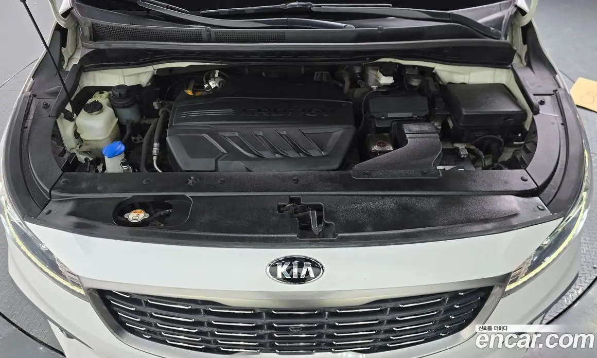 Kia Carnival 2018 2.2 автомат (гидро), фото 6