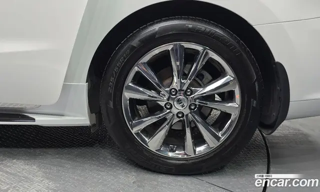 Kia Carnival 2018 2.2 автомат (гидро), миниатюра 7
