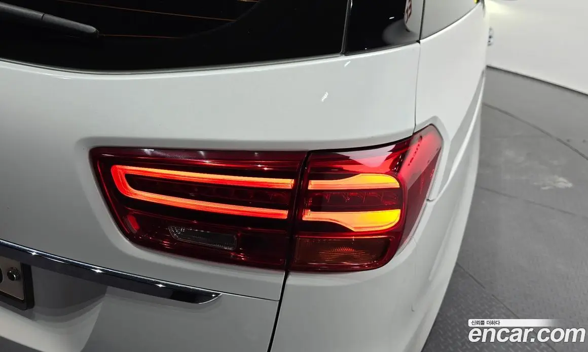 Kia Carnival 2018 2.2 автомат (гидро), фото 9