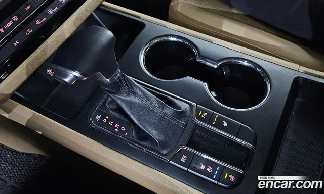 Kia Carnival 2019 2.2 автомат (гидро), миниатюра 12