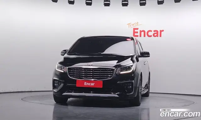 Kia Carnival 2019 2.2 автомат (гидро), миниатюра 3