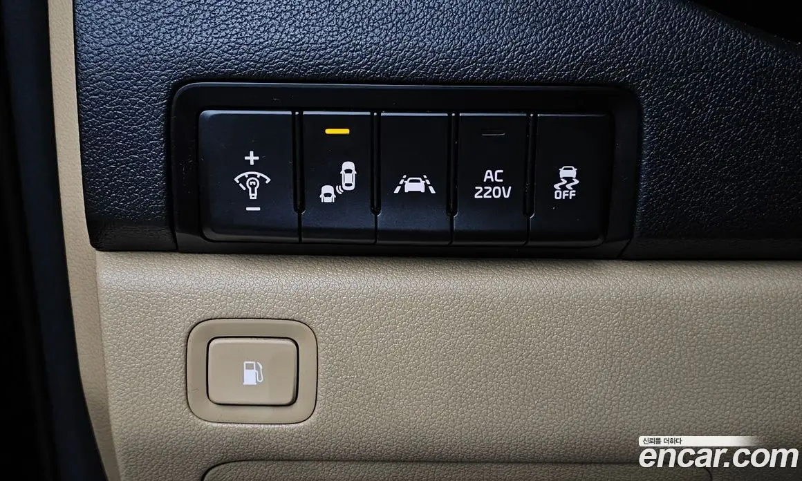 Kia Carnival 2019 2.2 автомат (гидро), фото 13