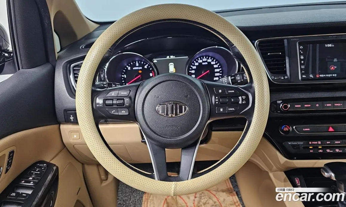 Kia Carnival 2019 2.2 автомат (гидро), фото 14