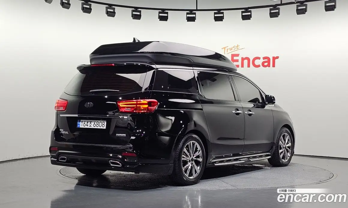 Kia Carnival 2019 2.2 автомат (гидро), фото 4