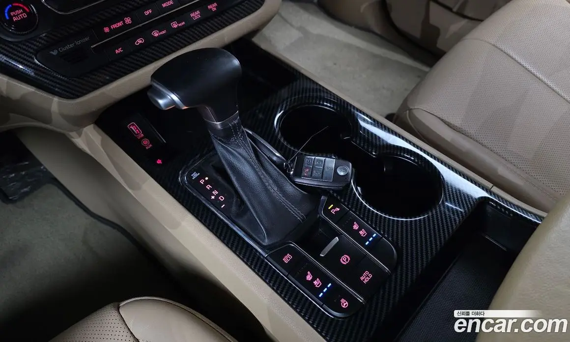 Kia Carnival 2020 2.2 автомат (гидро), фото 12