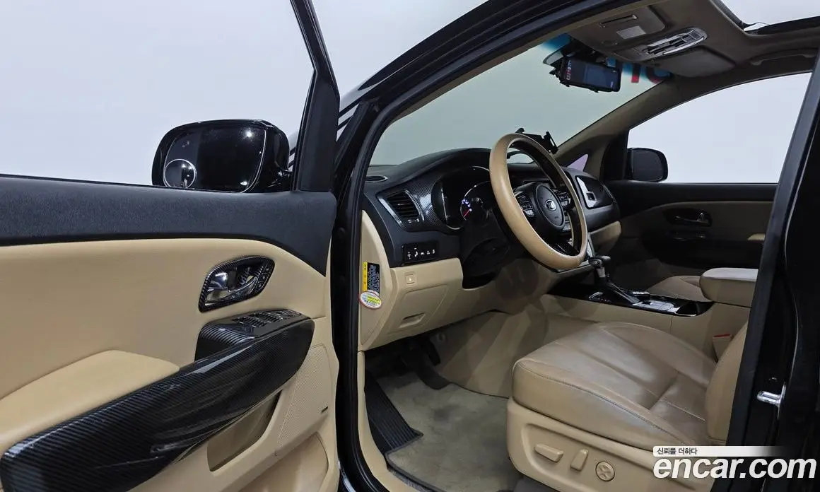 Kia Carnival 2020 2.2 автомат (гидро), фото 13
