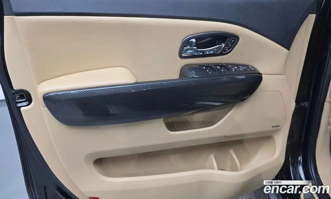 Kia Carnival 2020 2.2 автомат (гидро), фото 15