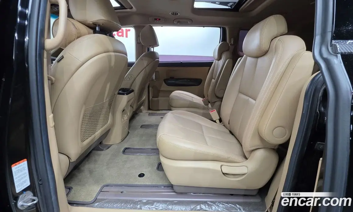 Kia Carnival 2020 2.2 автомат (гидро), фото 18