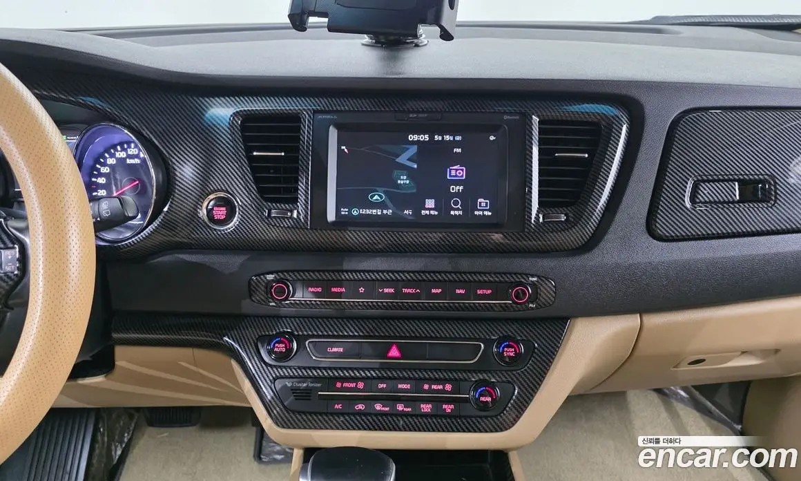 Kia Carnival 2020 2.2 автомат (гидро), фото 20