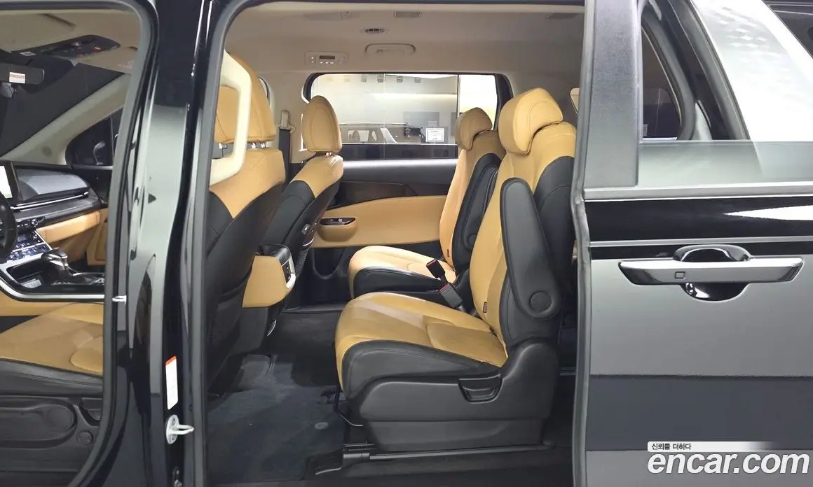 Kia Carnival 2022 2.2 автомат (гидро), фото 16