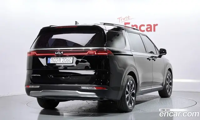 Kia Carnival 2022 2.2 автомат (гидро), миниатюра 2
