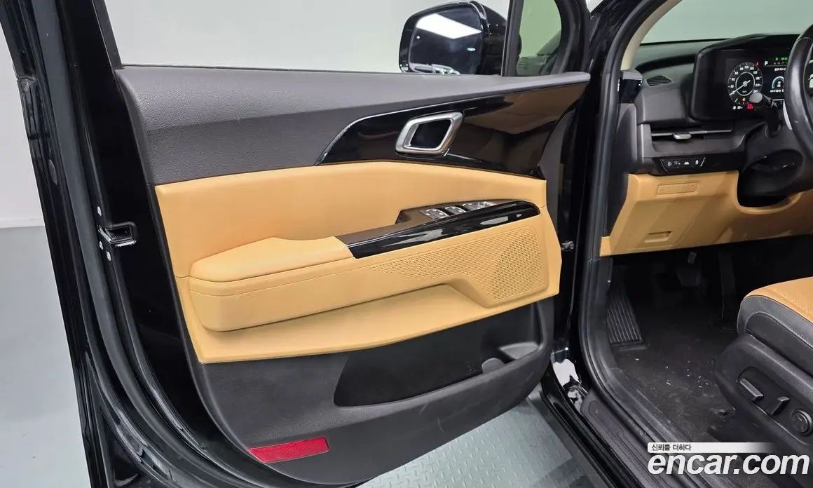 Kia Carnival 2022 2.2 автомат (гидро), фото 14