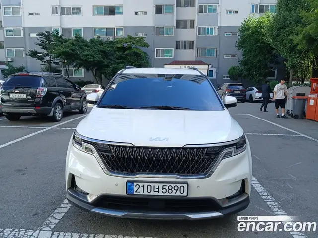 Kia Carnival, 2022, 141 473 км