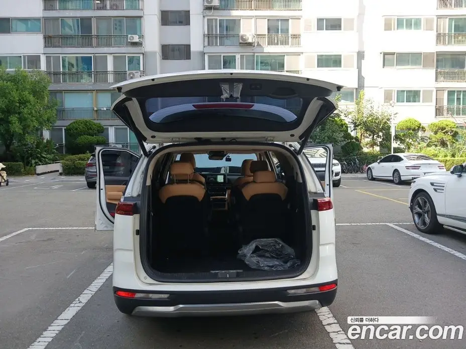Kia Carnival 2022 3.5 автомат (гидро), фото 20