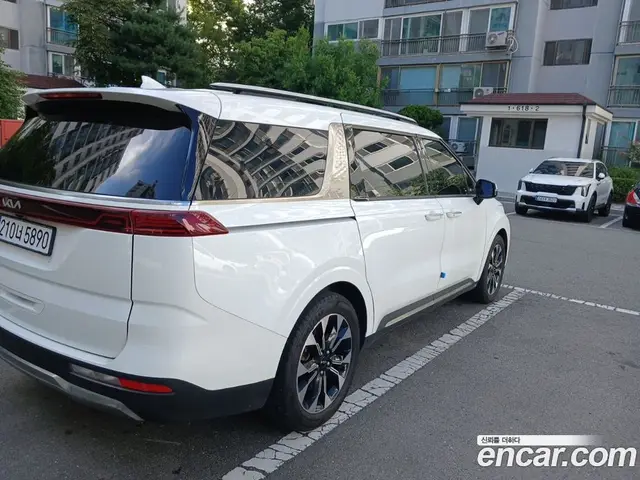 Kia Carnival 2022 3.5 автомат (гидро), миниатюра 4
