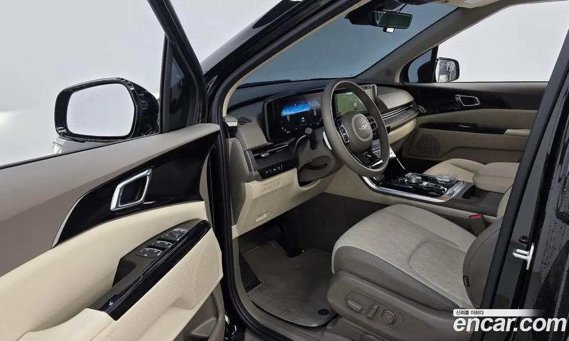 Kia Carnival 2023 2.2 автомат (гидро), фото 13 Kia Carnival 2023 2.2 автомат (гидро), фото 13