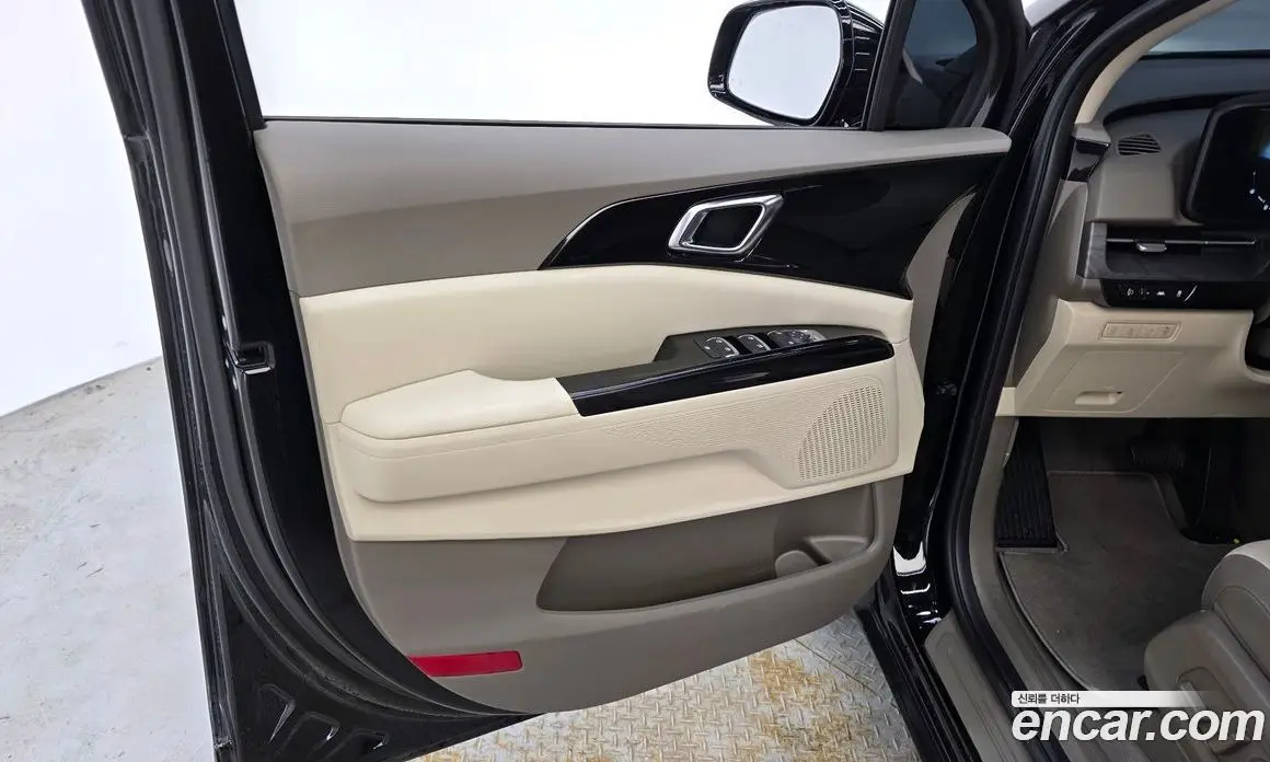 Kia Carnival 2023 2.2 автомат (гидро), фото 14 Kia Carnival 2023 2.2 автомат (гидро), фото 14