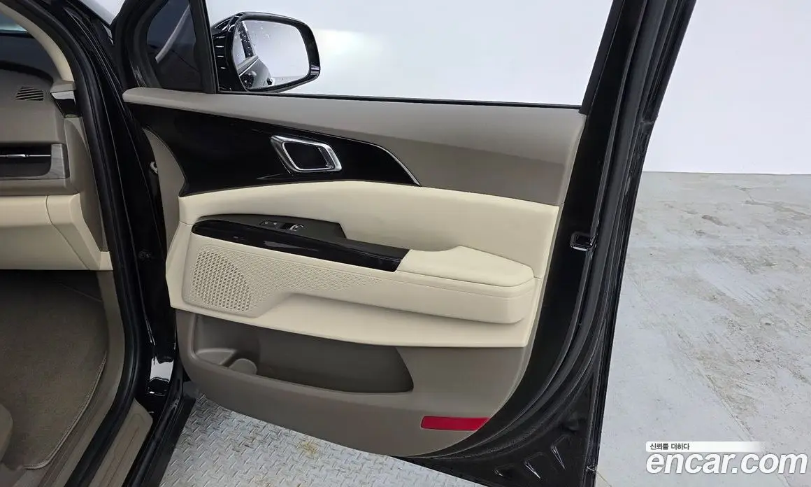 Kia Carnival 2023 2.2 автомат (гидро), фото 15 Kia Carnival 2023 2.2 автомат (гидро), фото 15