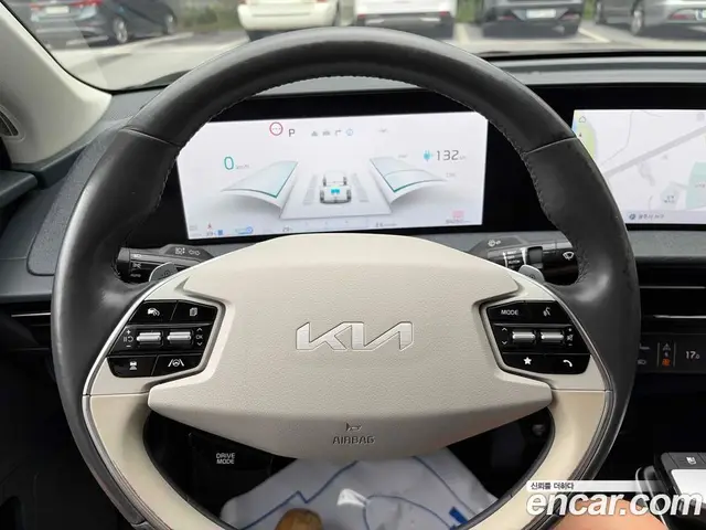 Kia EV6 2022 автомат (гидро), миниатюра 11 Kia EV6 2022 автомат (гидро), миниатюра 11