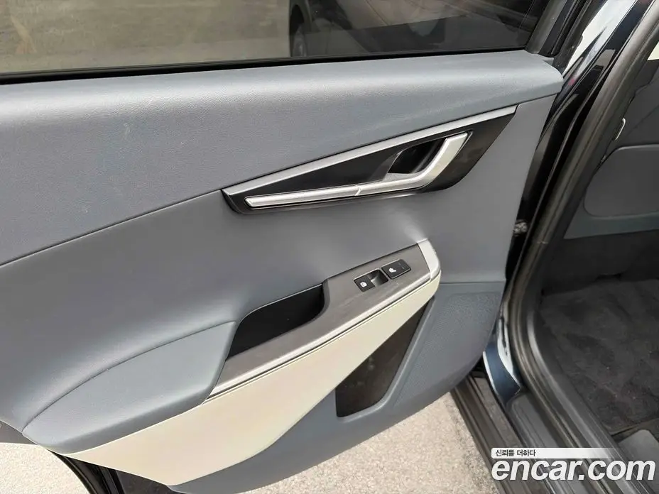 Kia EV6 2022 автомат (гидро), фото 16 Kia EV6 2022 автомат (гидро), фото 16