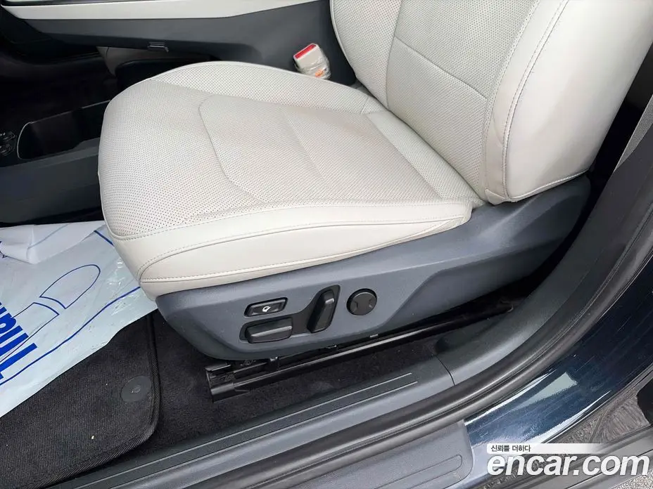 Kia EV6 2022 автомат (гидро), фото 18 Kia EV6 2022 автомат (гидро), фото 18