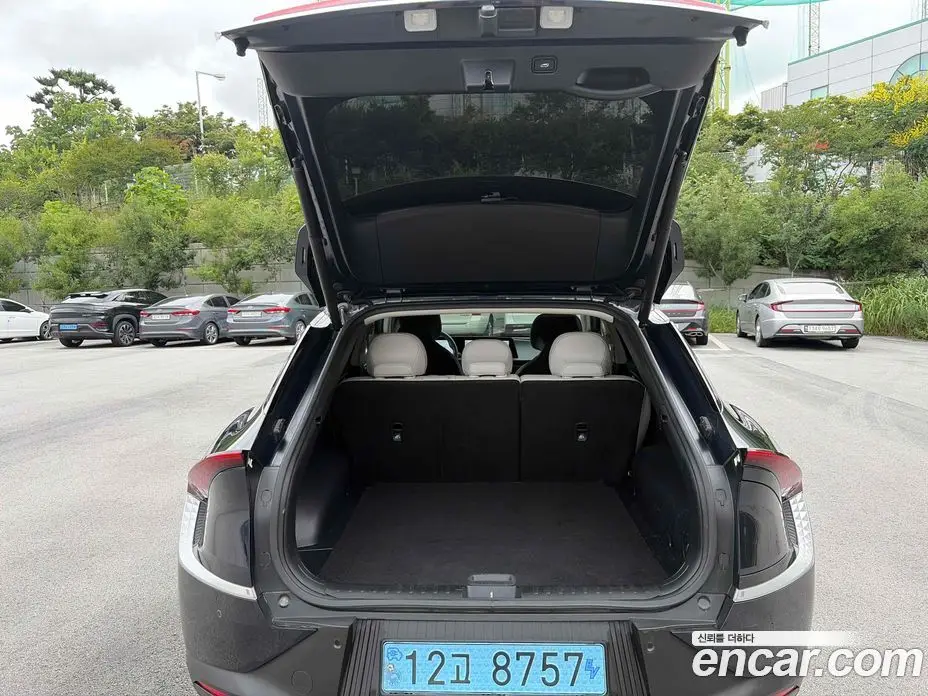 Kia EV6 2022 автомат (гидро), фото 19 Kia EV6 2022 автомат (гидро), фото 19