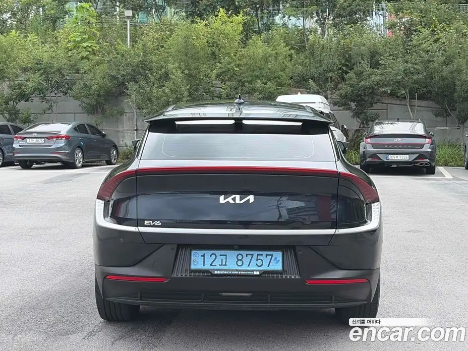 Kia EV6 2022 автомат (гидро), фото 4 Kia EV6 2022 автомат (гидро), фото 4