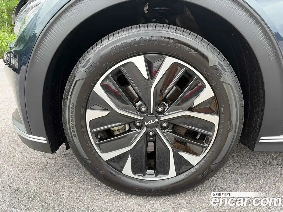 Kia EV6 2022 автомат (гидро), фото 5 Kia EV6 2022 автомат (гидро), фото 5