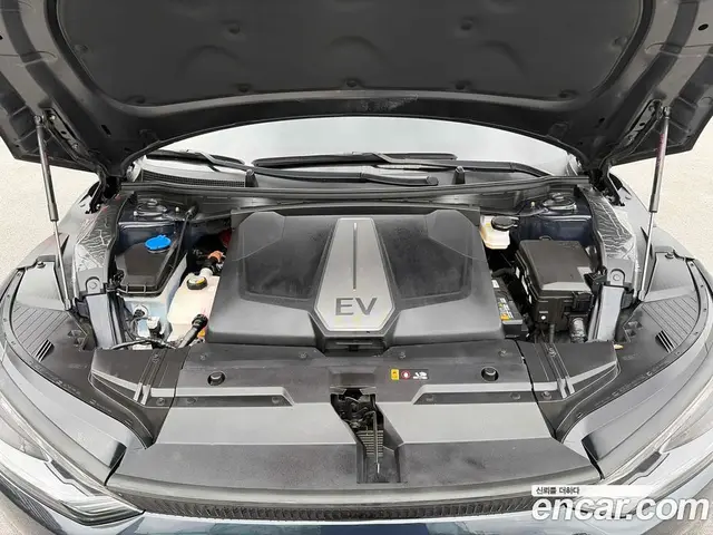 Kia EV6 2022 автомат (гидро), миниатюра 6 Kia EV6 2022 автомат (гидро), миниатюра 6