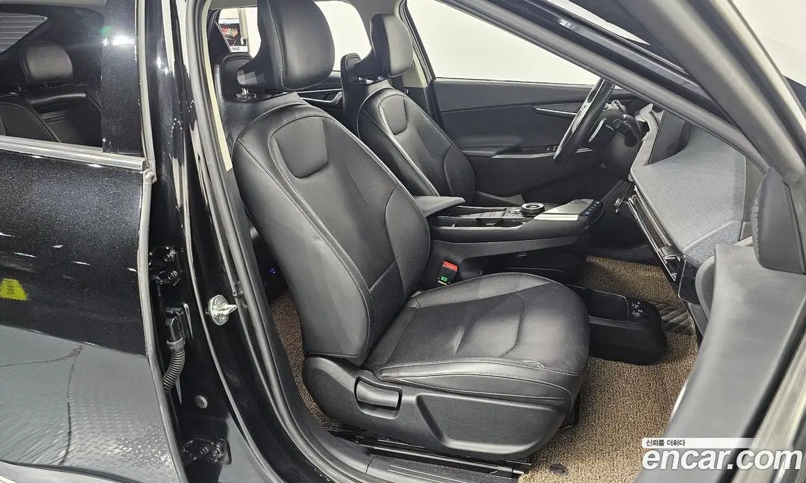 Kia EV6 2022 0.1 автомат (гидро), фото 12 Kia EV6 2022 0.1 автомат (гидро), фото 12