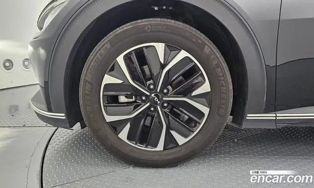 Kia EV6 2022 0.1 автомат (гидро), миниатюра 5 Kia EV6 2022 0.1 автомат (гидро), миниатюра 5