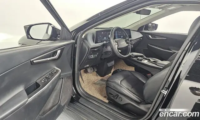 Kia EV6 2022 0.1 автомат (гидро), миниатюра 10 Kia EV6 2022 0.1 автомат (гидро), миниатюра 10
