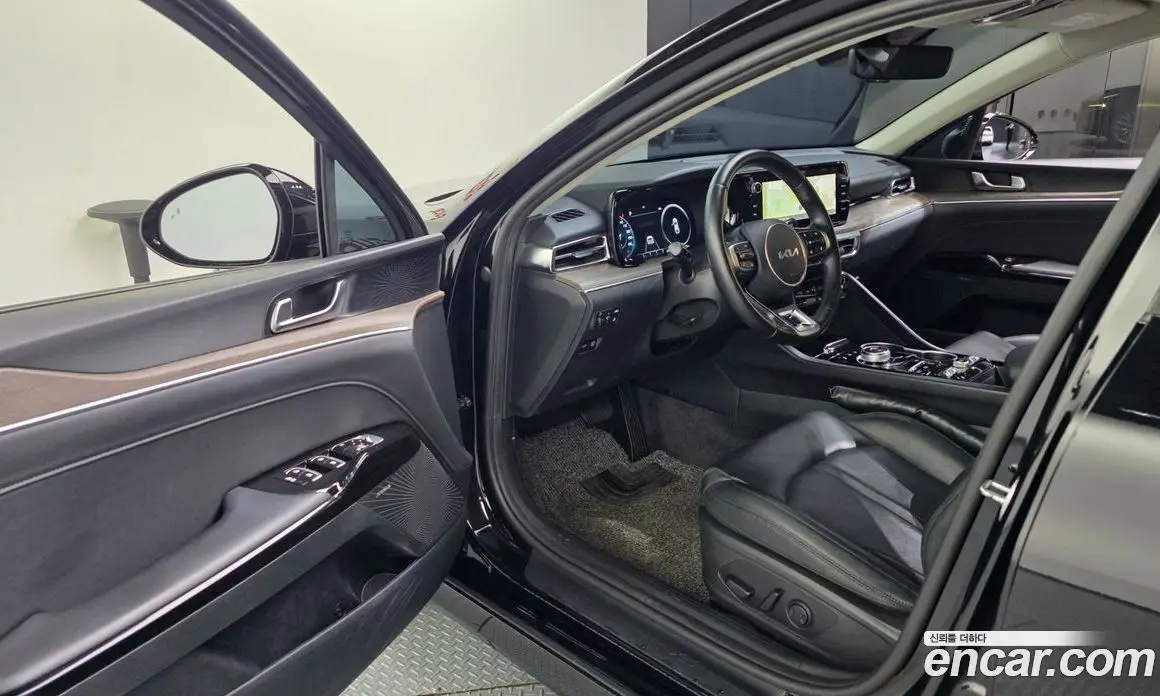 Kia K5 (Optima) 2023 2.0 автомат (гидро), фото 13