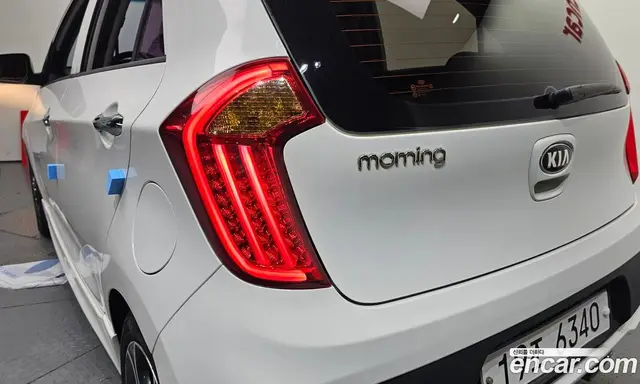 Kia Morning 2011 1.0 автомат (гидро), миниатюра 9