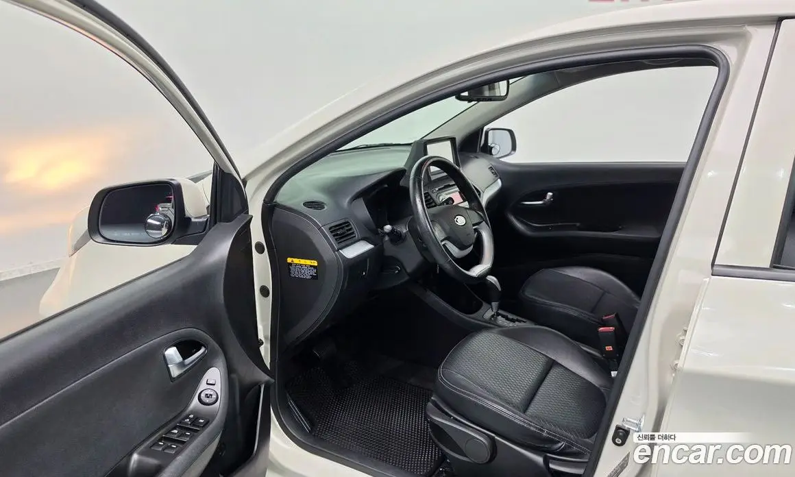Kia Morning 2012 1.0 автомат (гидро), фото 13