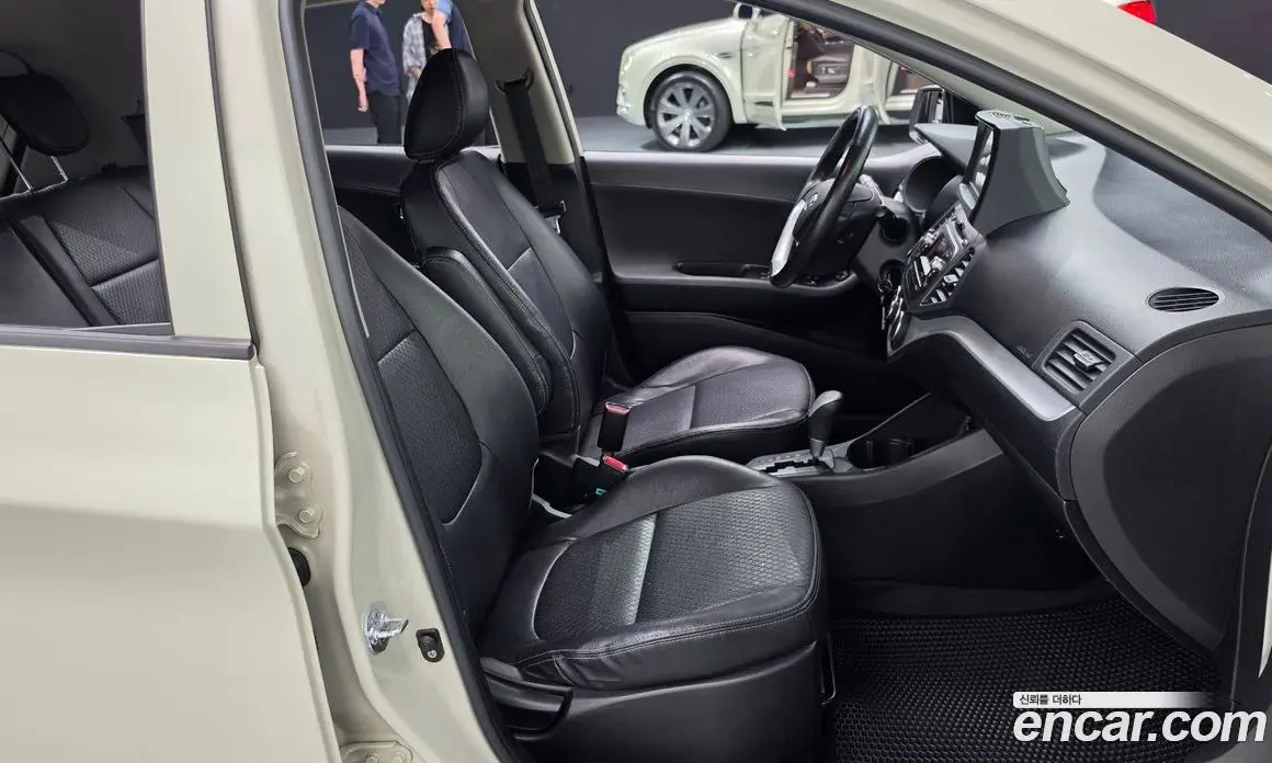 Kia Morning 2012 1.0 автомат (гидро), фото 16