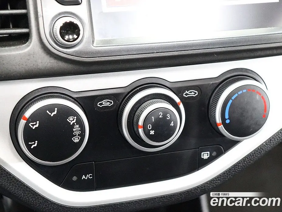 Kia Morning 2013 1.0 автомат (гидро), фото 16 Kia Morning 2013 1.0 автомат (гидро), фото 16