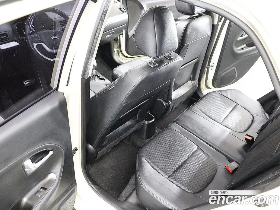 Kia Morning 2013 1.0 автомат (гидро), фото 19 Kia Morning 2013 1.0 автомат (гидро), фото 19