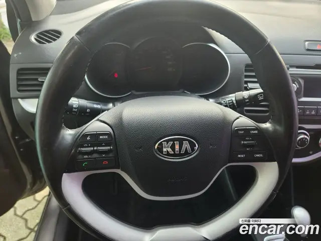 Kia Morning 2015 1.0 автомат (гидро), миниатюра 10 Kia Morning 2015 1.0 автомат (гидро), миниатюра 10