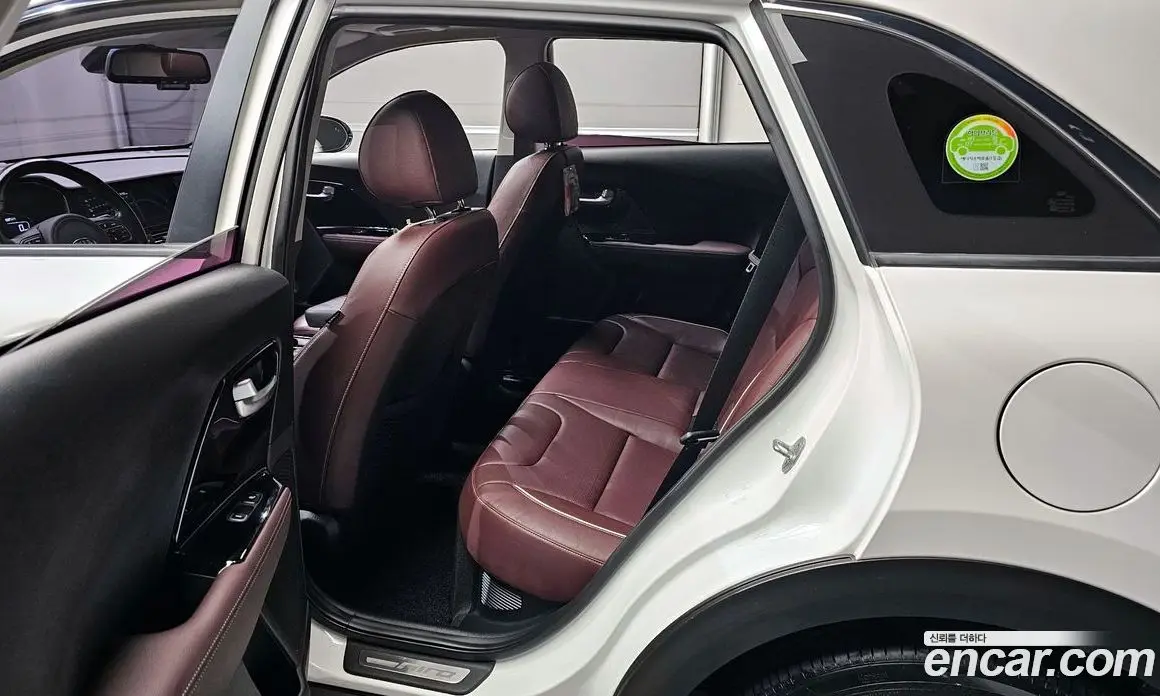 Kia Niro 2019 1.6 автомат (гидро), фото 11 Kia Niro 2019 1.6 автомат (гидро), фото 11
