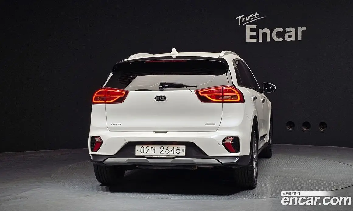 Kia Niro 2019 1.6 автомат (гидро), фото 4 Kia Niro 2019 1.6 автомат (гидро), фото 4