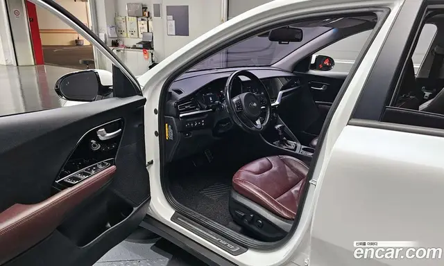 Kia Niro 2019 1.6 автомат (гидро), миниатюра 10 Kia Niro 2019 1.6 автомат (гидро), миниатюра 10