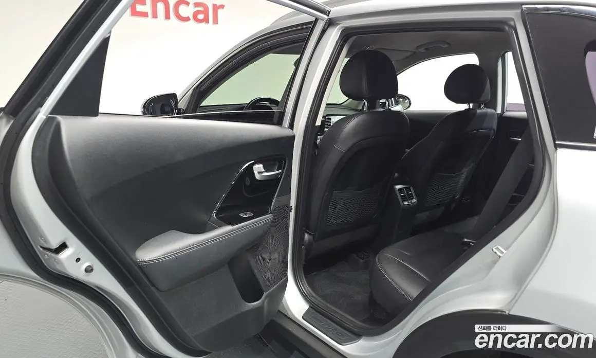 Kia Niro 2019 1.6 автомат (гидро), фото 16 Kia Niro 2019 1.6 автомат (гидро), фото 16