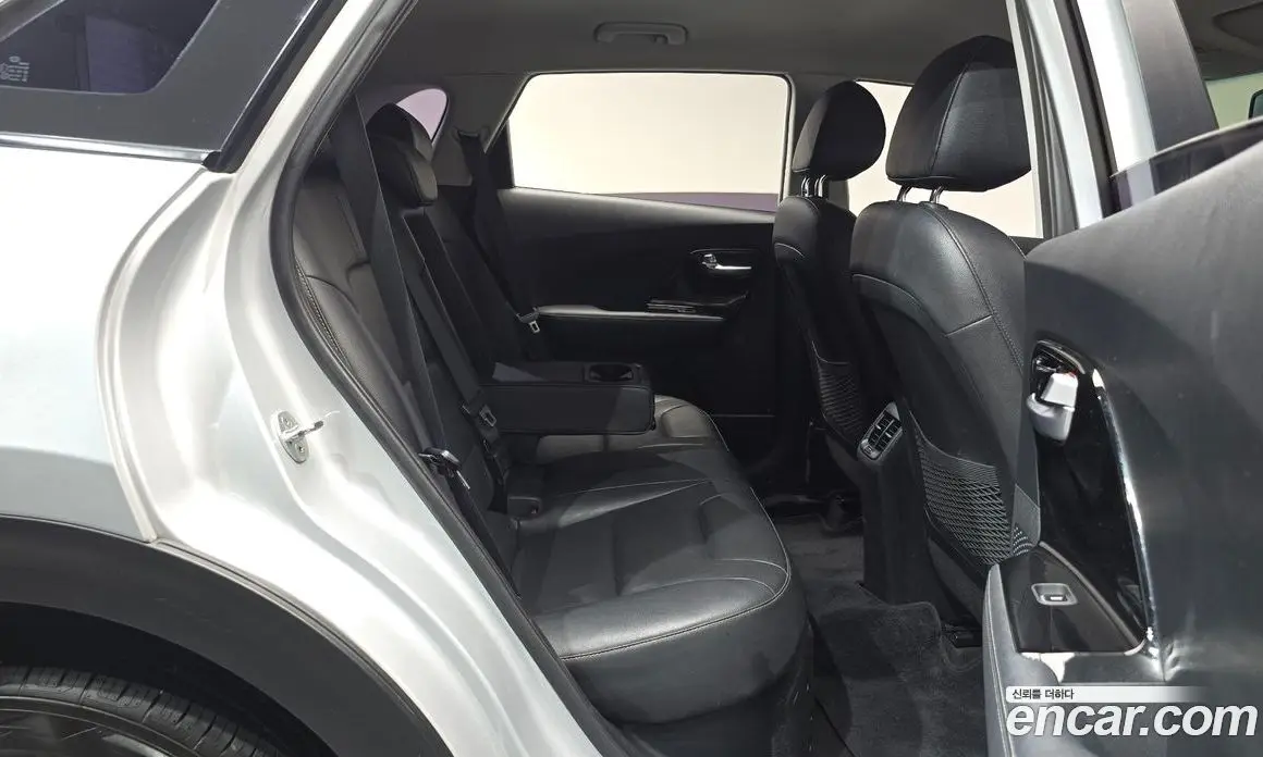 Kia Niro 2019 1.6 автомат (гидро), фото 18 Kia Niro 2019 1.6 автомат (гидро), фото 18