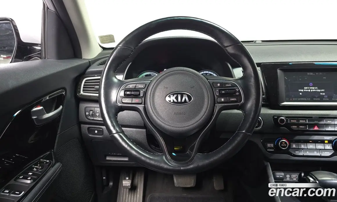 Kia Niro 2019 1.6 автомат (гидро), фото 19 Kia Niro 2019 1.6 автомат (гидро), фото 19