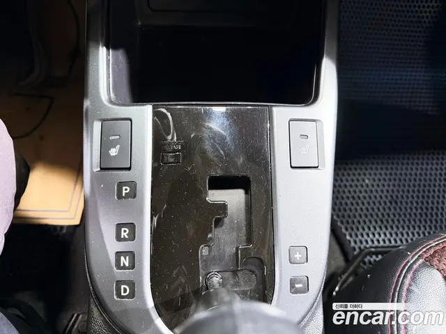 Kia Porte 2009 1.6 автомат (гидро), миниатюра 9