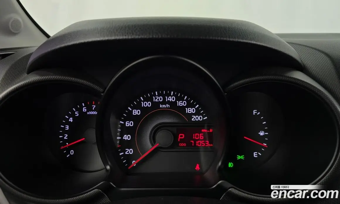 Kia Ray 2018 1.0 автомат (гидро), фото 11